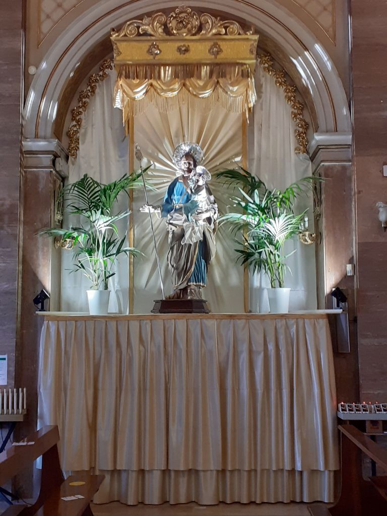 Allestimento per San Giuseppe nella chiesa omonima in Via Garibaldi